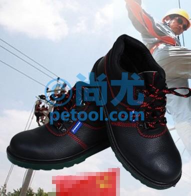 SKU:00020463,法国GLOBE经济系列中帮款牛皮防水防油安全鞋的照片