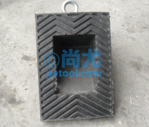 SKU:00243717,国产橡胶定位器/挡车块的照片