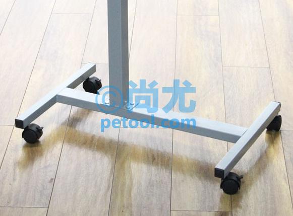 SKU:00251185,国产白色床边桌的照片